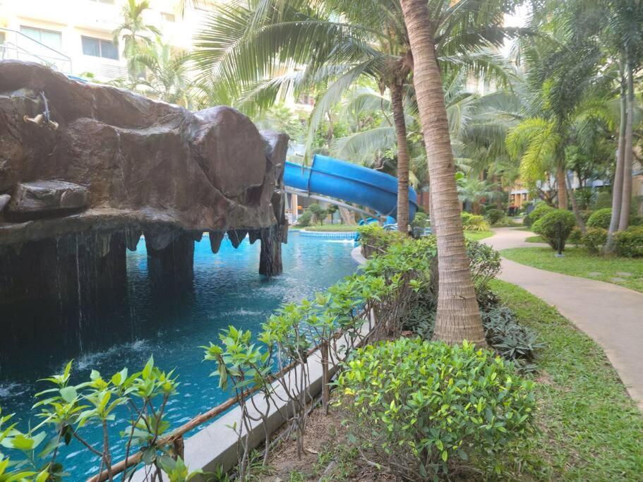 Laguna Beach Resort 2-Have Tub Loft Room Jomtien Beach Buitenkant foto